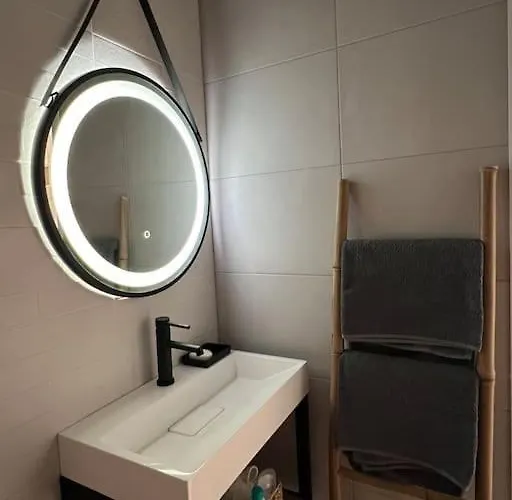 Cozy Boutique In Filibe